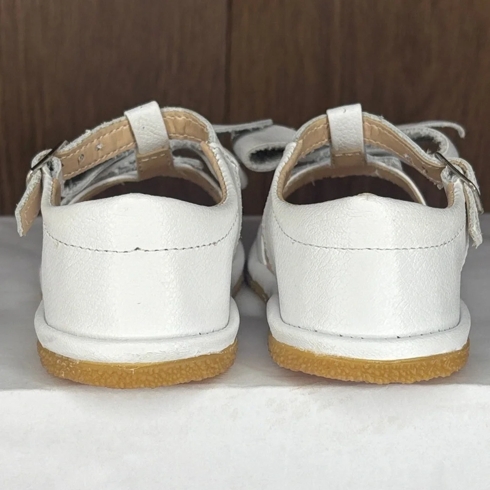toke adorable clean
